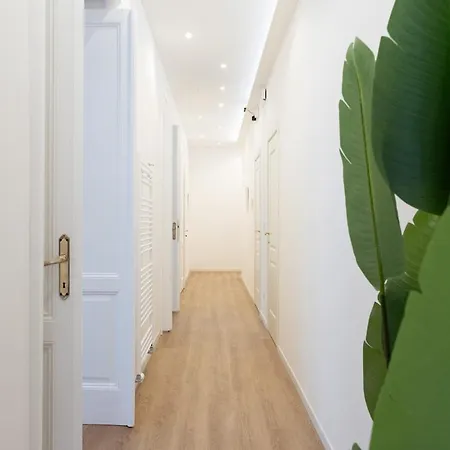 Madonnina Tower X 10 Spacious Apartment *